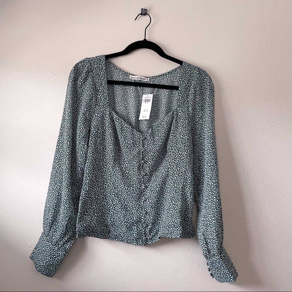 Abercrombie & Fitch Puff Sleeve Floral Blouse
